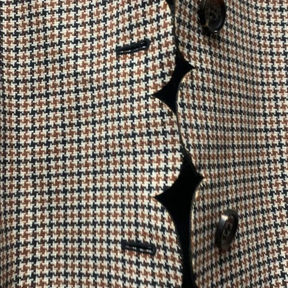 Classic Houndstooth Women's cape - Picture 4 of 5